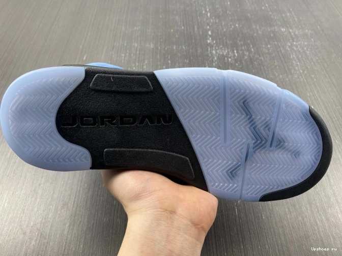 Air  RETRO “UNC” Jordan 5  DV1310-401 0522